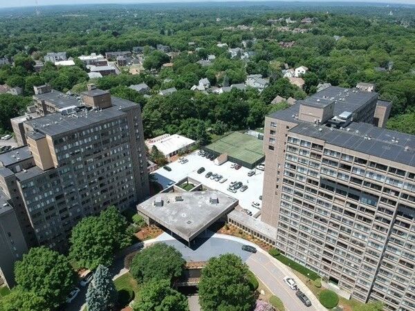 250 Hammond Pond Parkway 1613N  Newton MA 02467 photo