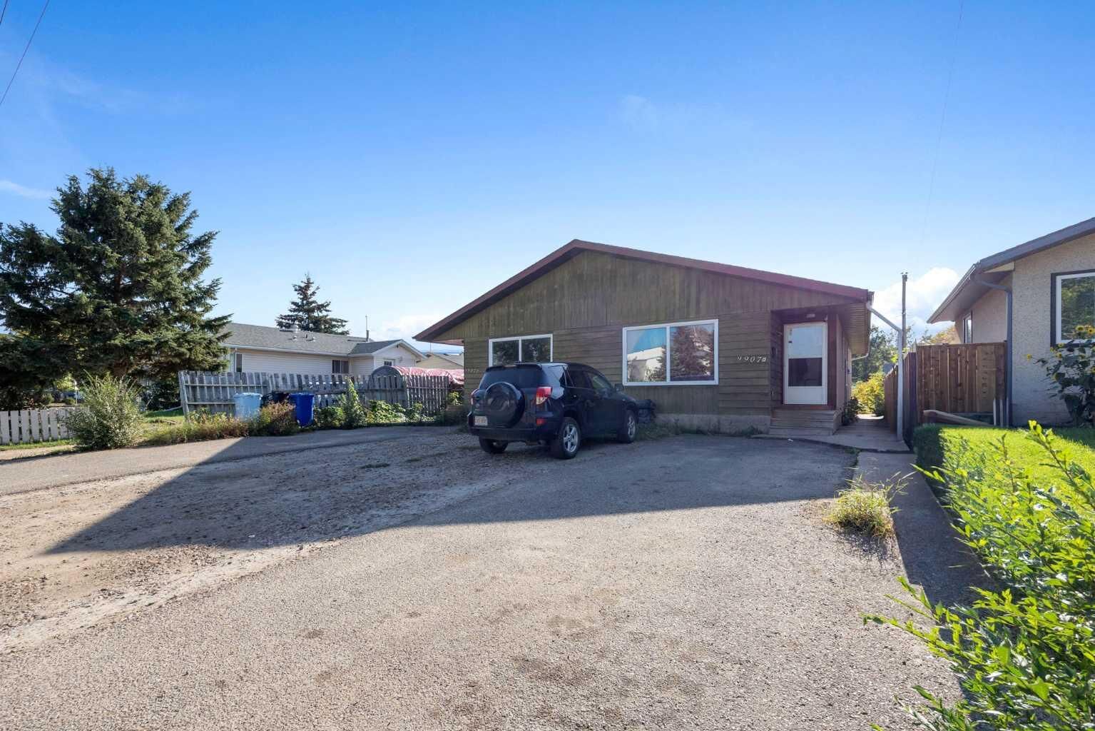 Property Photo:  9907B Gordon Avenue  AB T9H 2E3 