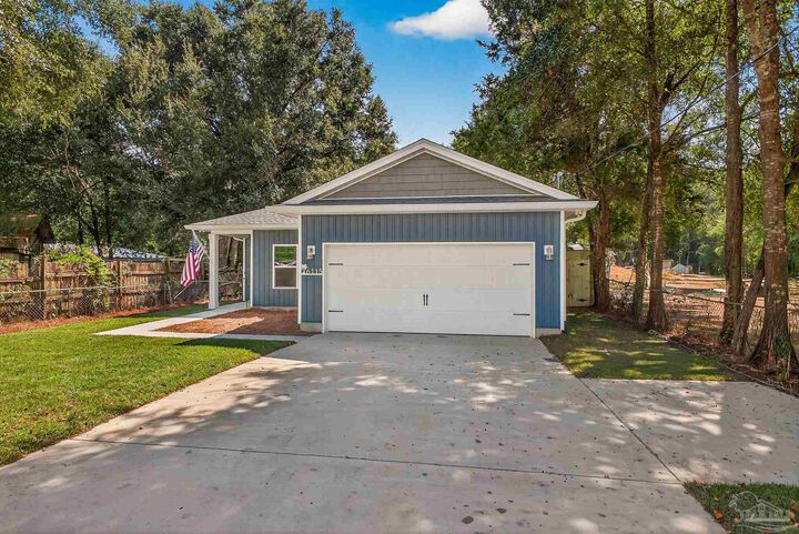 Property Photo:  6115 Carroll Rd  FL 32583 