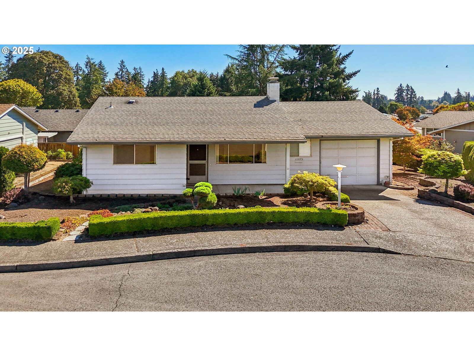 Property Photo:  12473 SW King George Dr  OR 97224 
