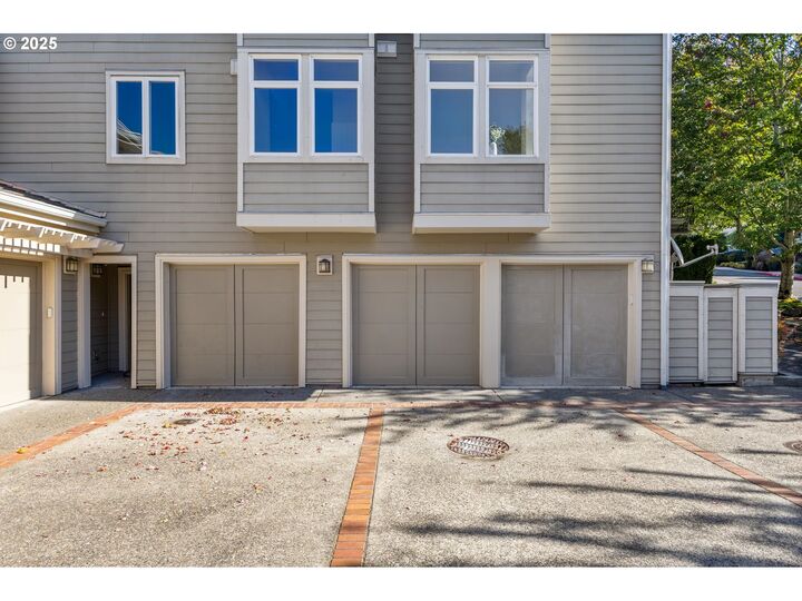 Property Photo:  3027 NW Montara Loop  OR 97229 