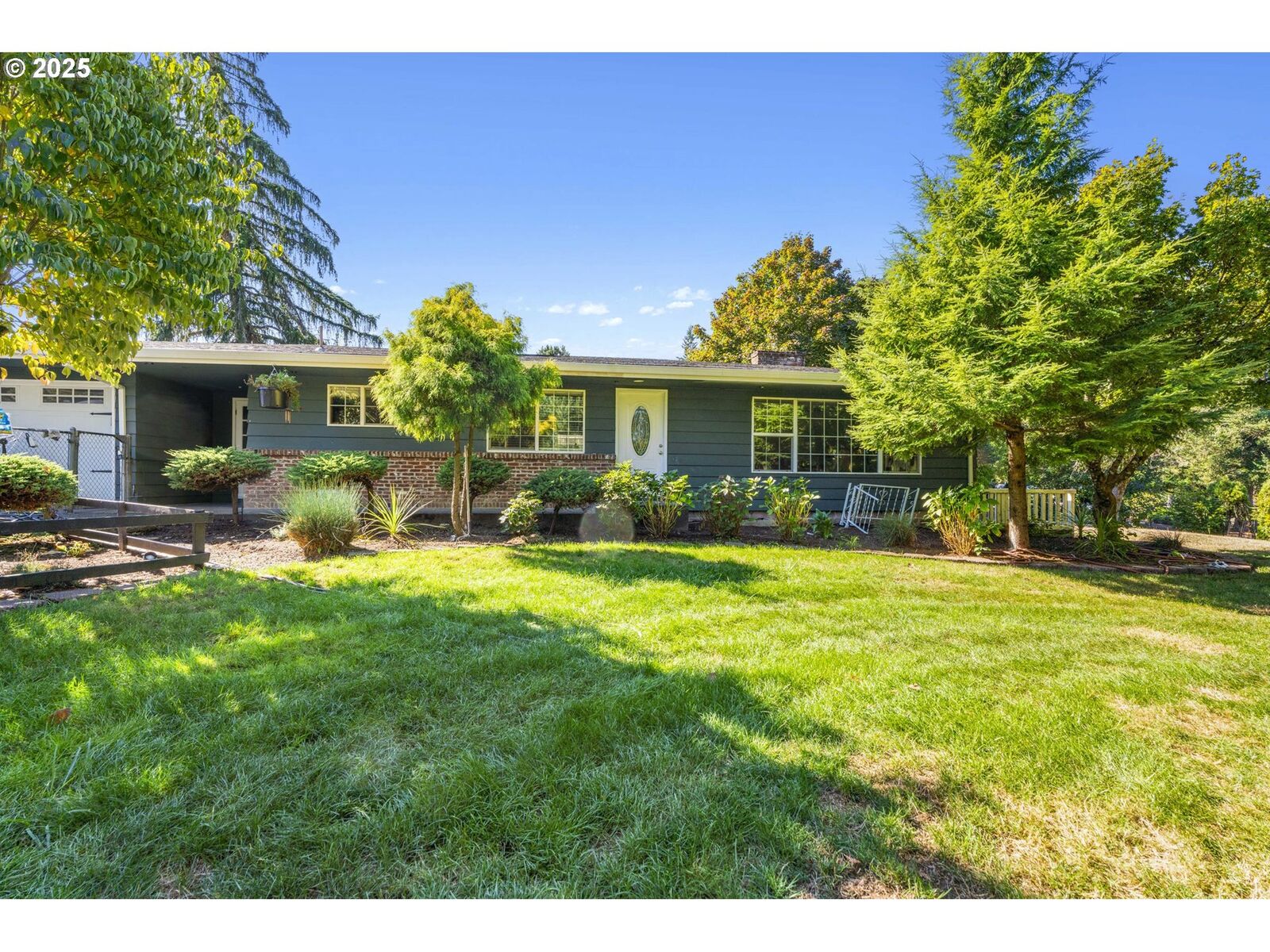Property Photo: 18450 S Redland Rd OR 97045