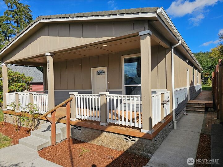 Property Photo:  412 S 2nd Street  WA 98557 