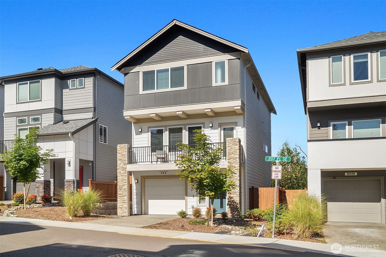 Property Photo:  309  207th Place SE  WA 98012 