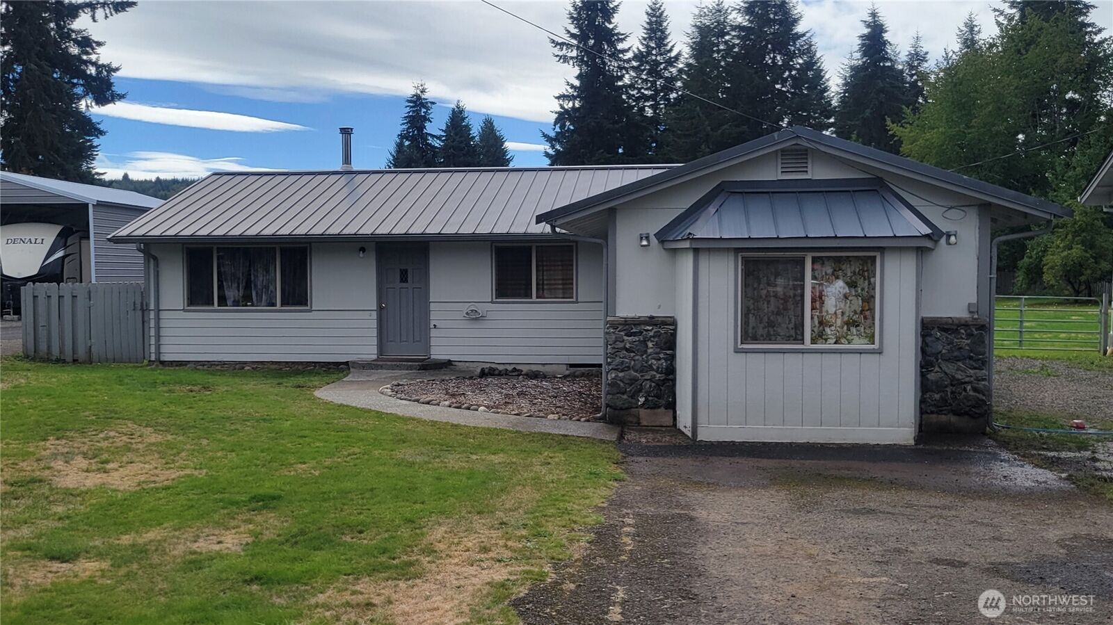 Property Photo: 1150 N Bogachiel Way N WA 98331