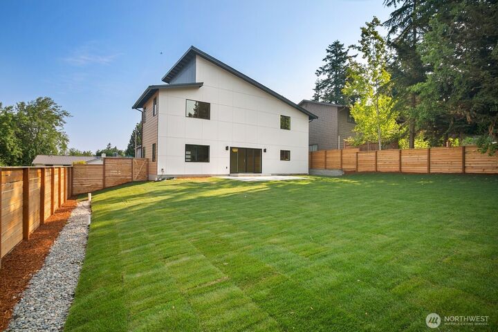 Property Photo:  1429 S 259th Street  WA 98198 