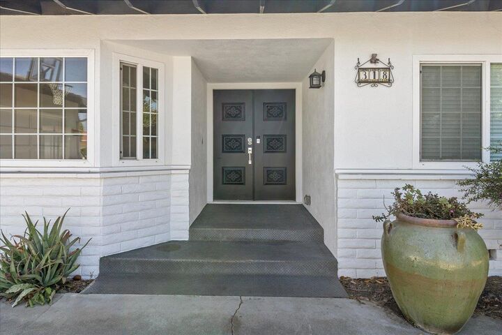 Property Photo: 318 La Jolla Circle CA 93901