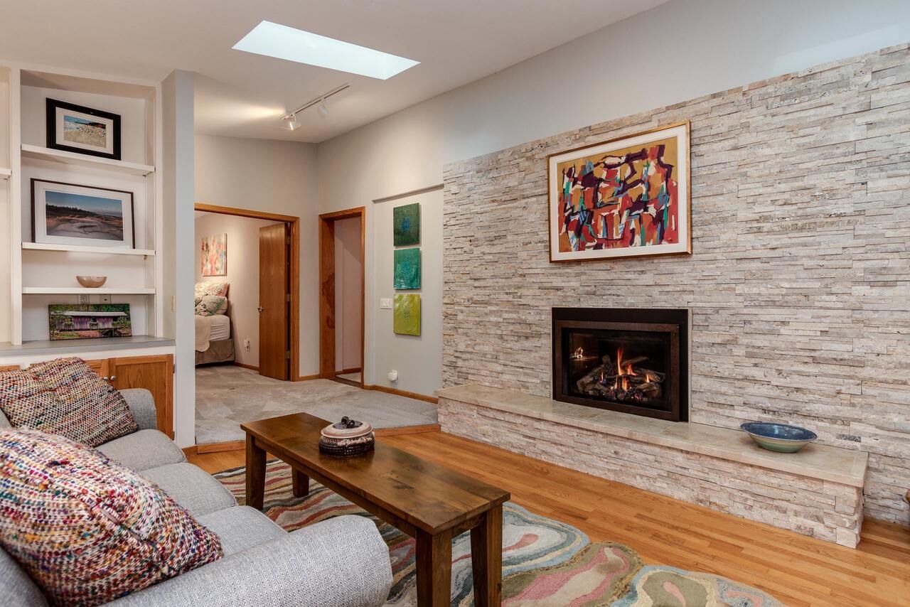Property Photo:  208 Saratoga Circle  WI 53705 