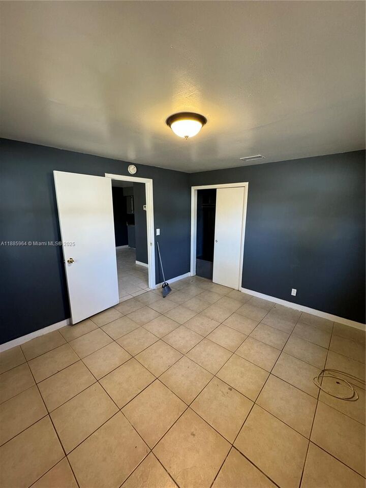 5640 NW 15th St  Lauderhill FL 33313 photo