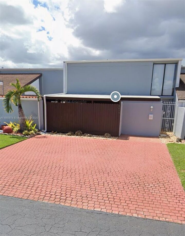 Property Photo:  2410 SW 122nd Ct 1  FL 33175 