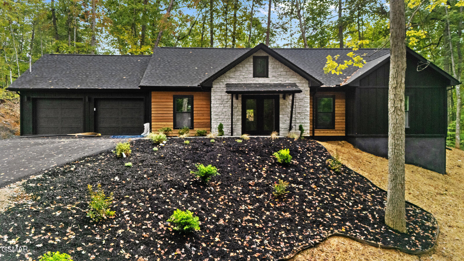 Property Photo:  2521 Black Oak Ridge Rd  TN 37876 
