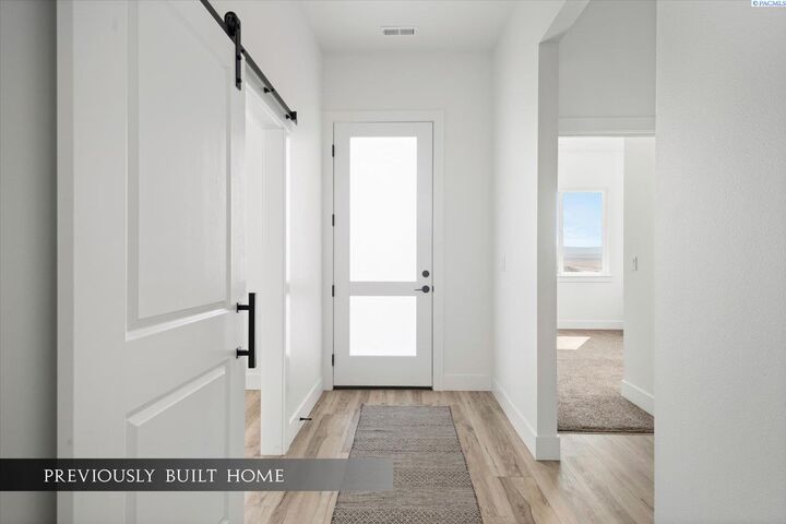 Property Photo: 6637 W 27th Ave WA 99338