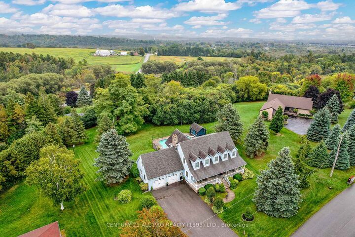 Photo de la propriété:  17 Forest Hill Drive Cobourg Drive  ON K9A 4J9 