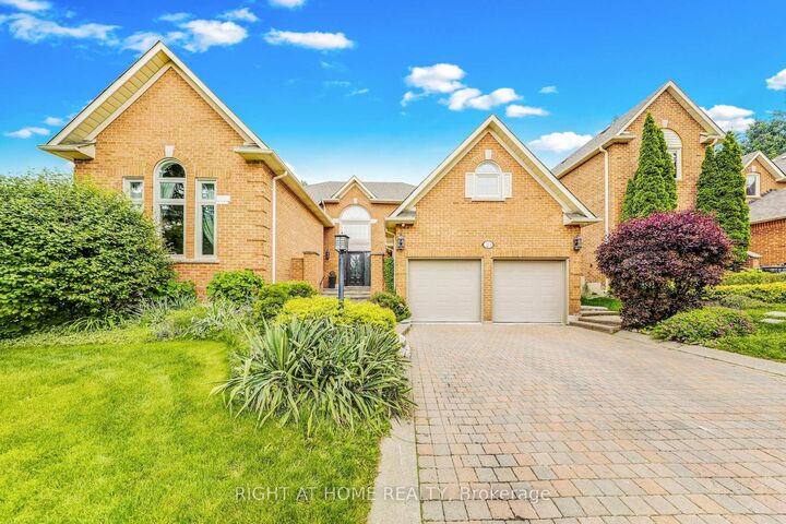 Photo de la propriété:  20 Woburn Drive  ON L4L 7H8 