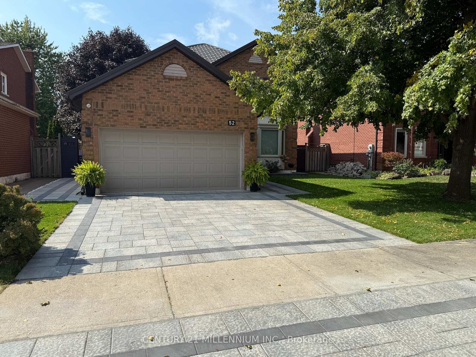 Property Photo:  52 Burgby Avenue Bsmt  ON L6X 3A4 