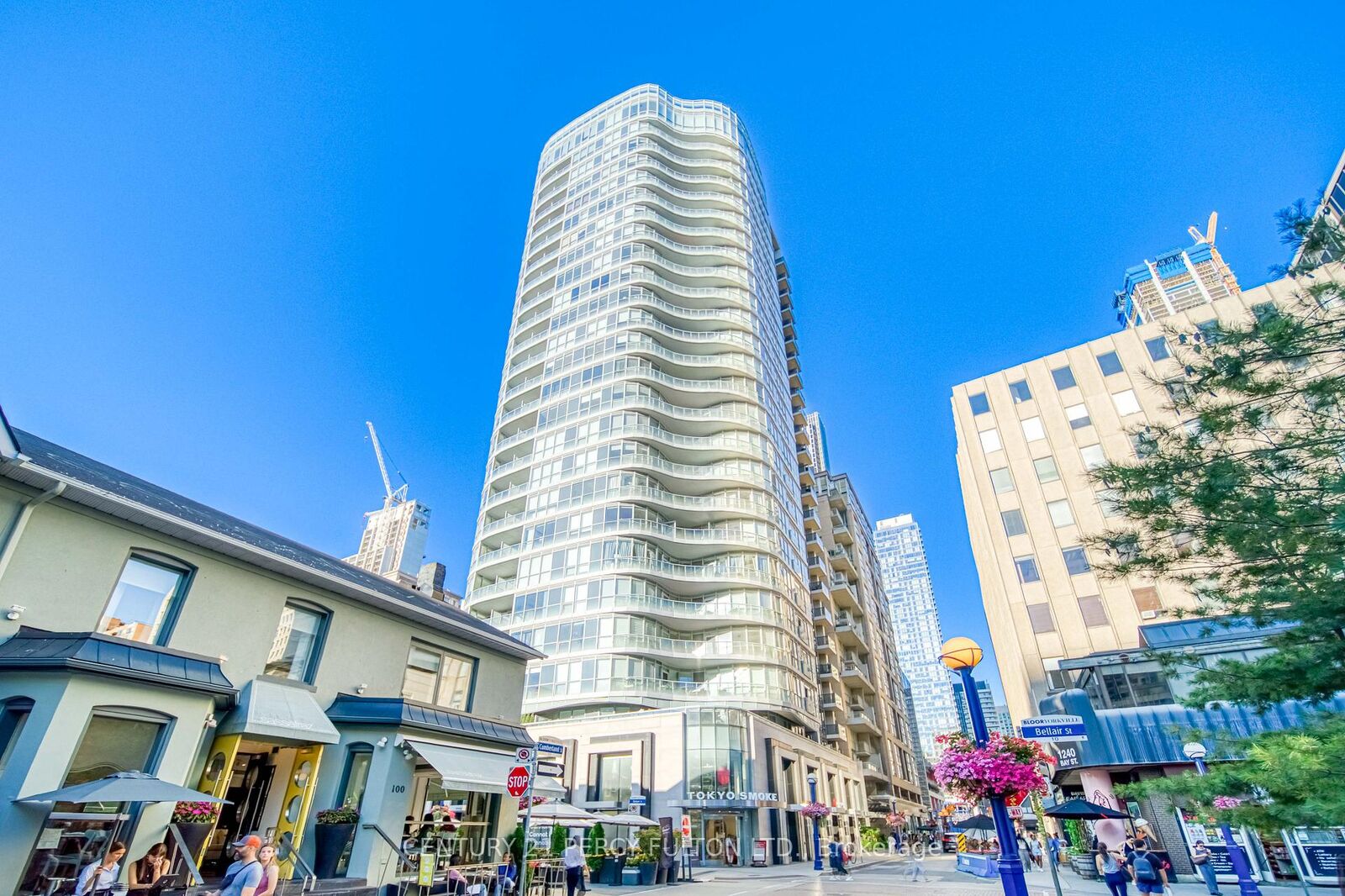 Property Photo:  88 Cumberland Street 904  ON M5R 1B9 