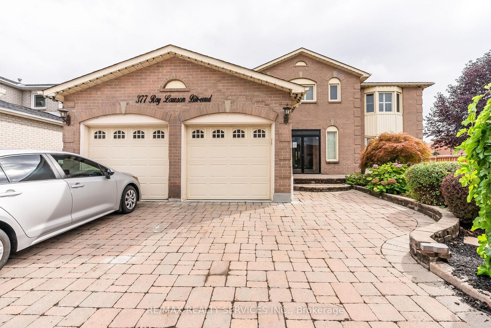 Property Photo:  377 Ray Lawson Boulevard  ON L6Y 3X8 