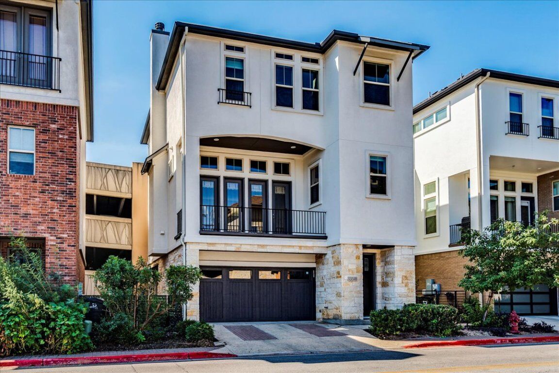 Property Photo:  13518 Galleria Circle  TX 78738 