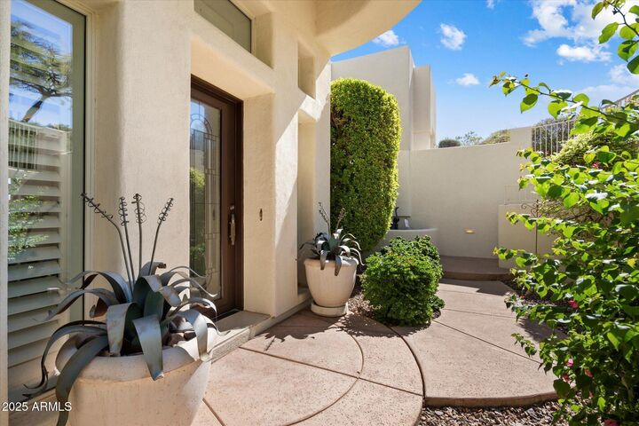 Property Photo: 16530 E Nicklaus Drive AZ 85268