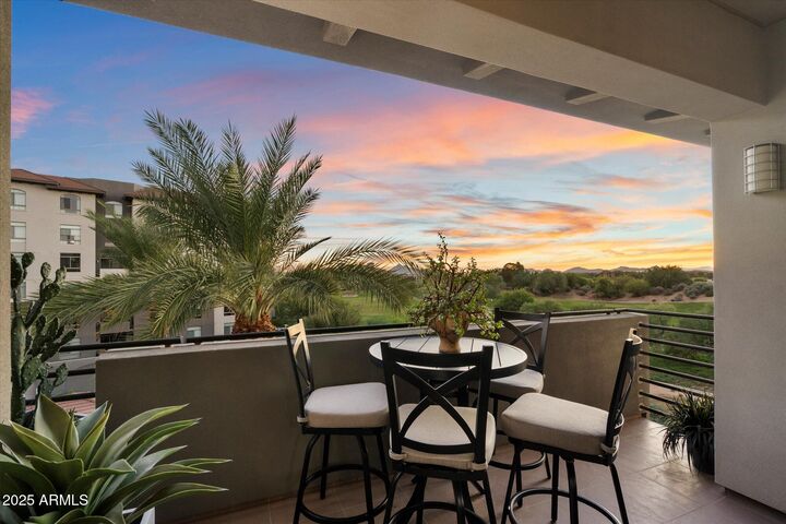 Property Photo: 15802 N 71st Street 501 AZ 85254