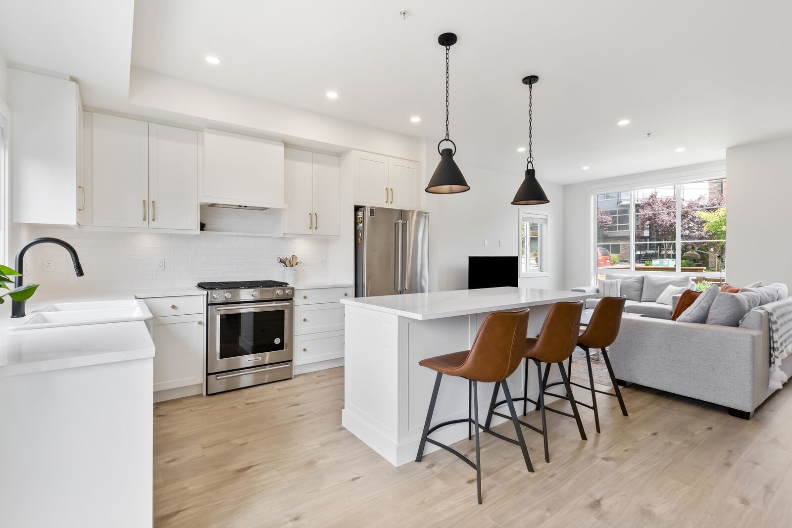 Property Photo:  23183 136 Avenue 22  BC V4R 0H9 