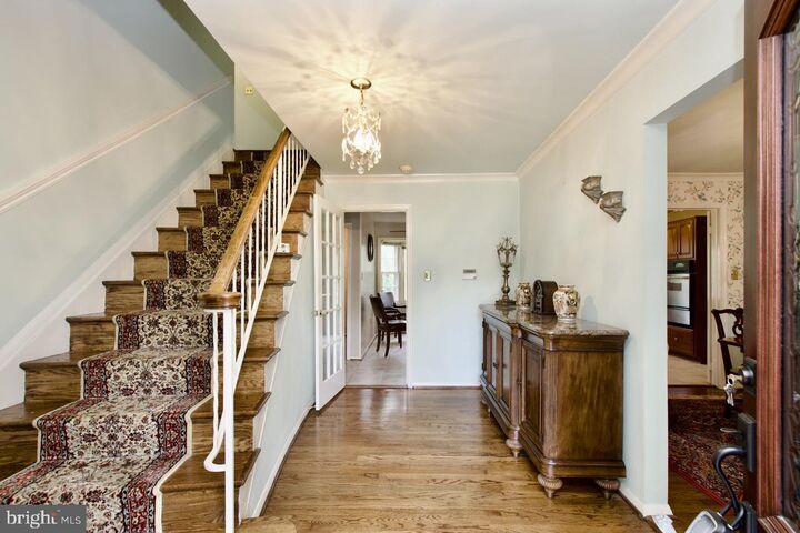Property Photo:  2801 Mintwood Court  VA 22192 