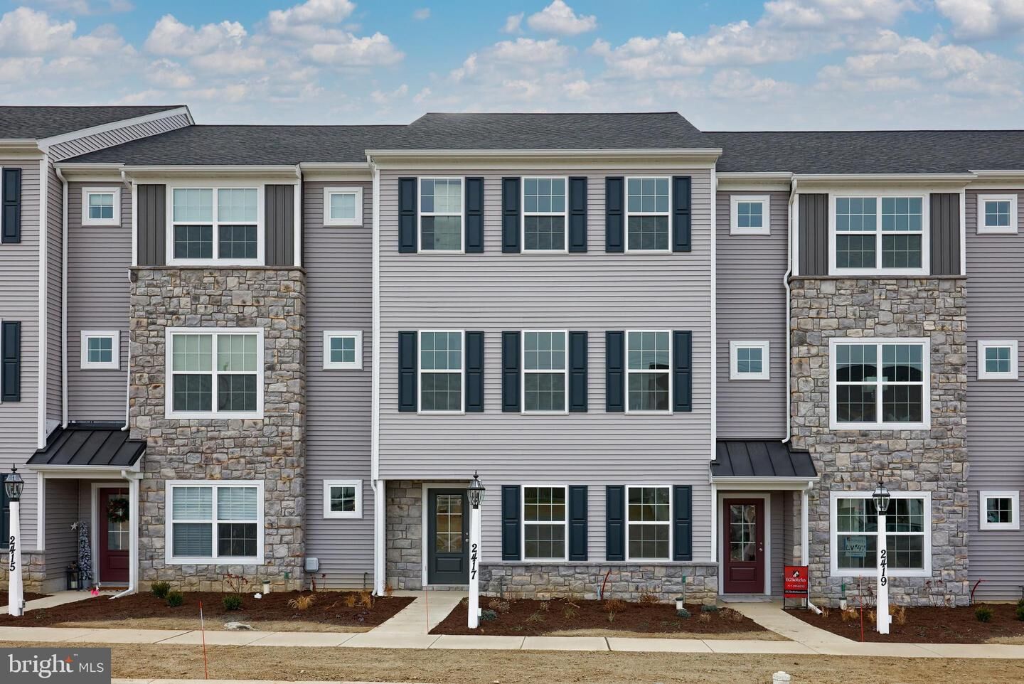 Property Photo:  2417 Spring Water Circle  PA 17601 