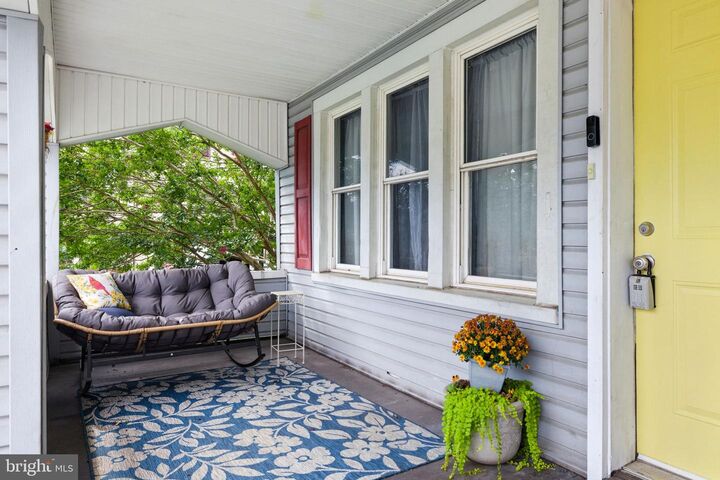 Property Photo:  518 Warren Avenue  VA 22630 