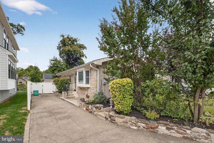 Property Photo:  219 E Madison Avenue  NJ 08108 