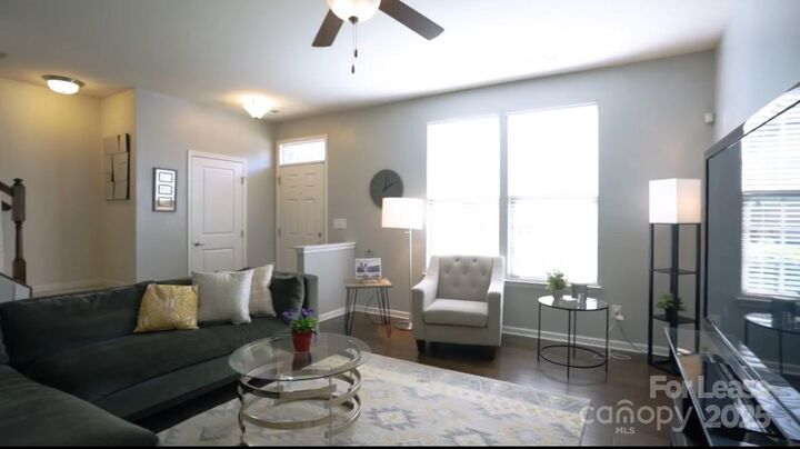 Property Photo:  1931 Fleetwood Drive  NC 28208 