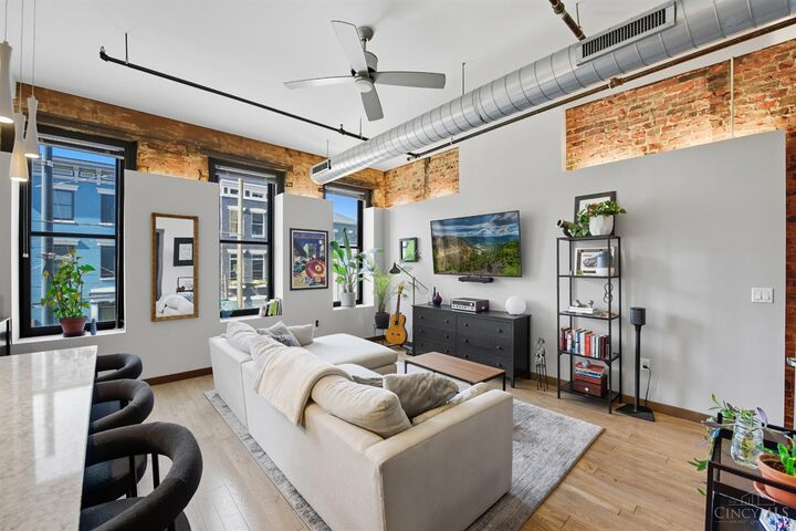 Property Photo: 1408 Elm Street OH 45202
