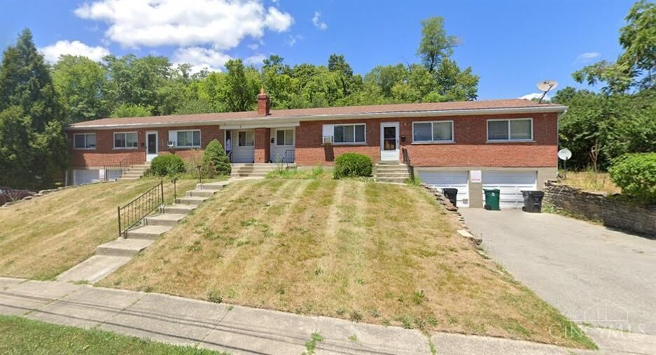 Property Photo: 4260 Delridge Drive OH 45205