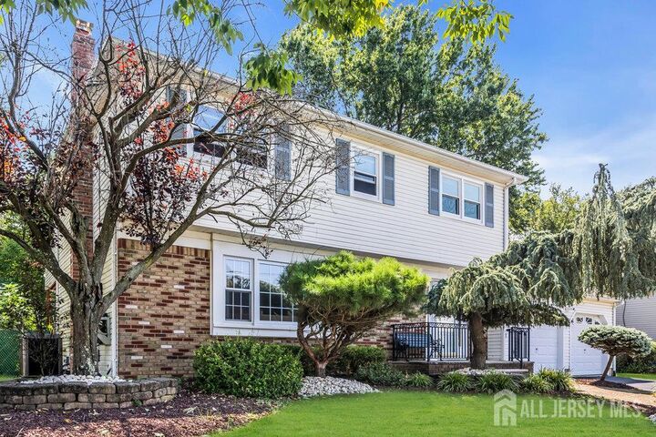 Property Photo:  35 Albert Avenue  NJ 08850 