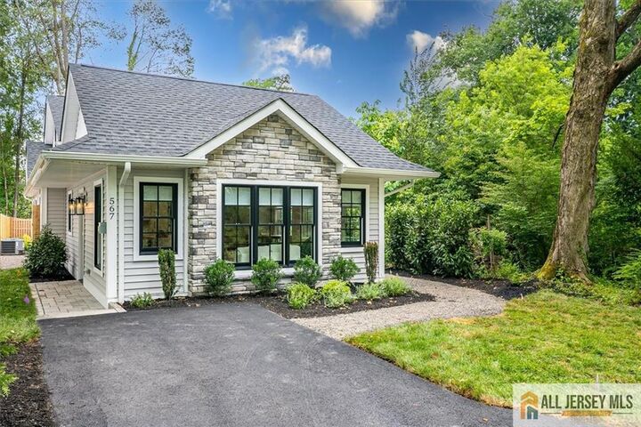 567 Riverside Drive  Princeton NJ 08540 photo
