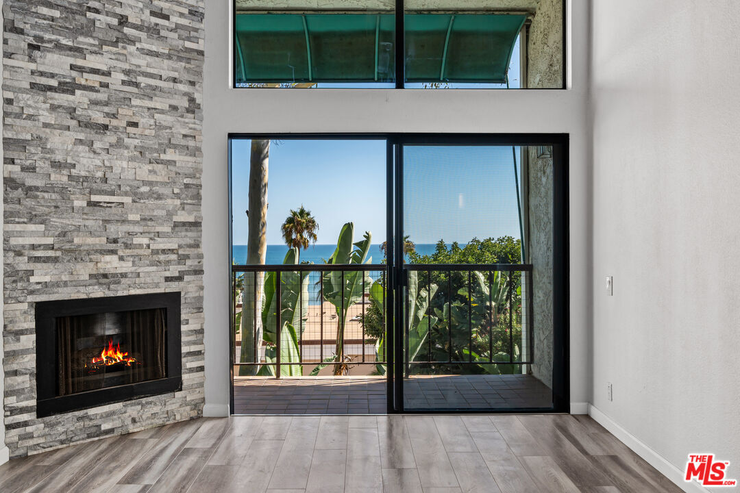 Property Photo:  26664 Seagull Way  CA 90265 
