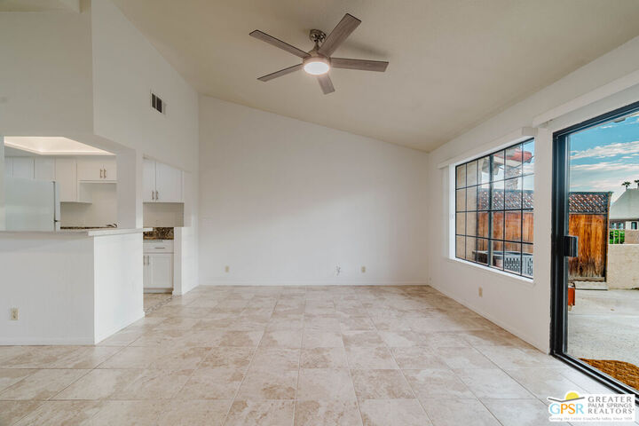 Property Photo:  46400 Ryway Pl  CA 92260 
