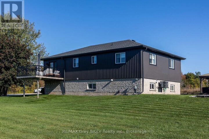 Property Photo: 200050 10 Sideroad ON N0H 2K0