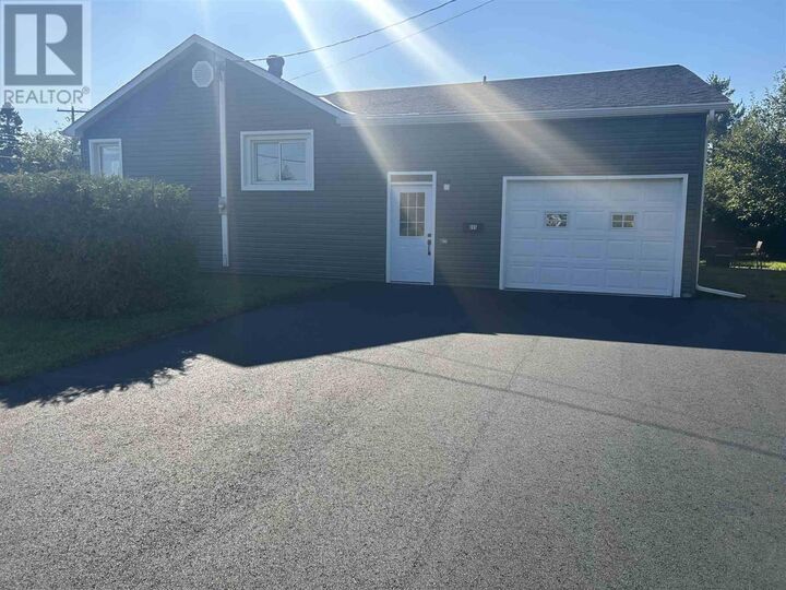 Property Photo:  695 Korah Rd  ON P6A 5W6 