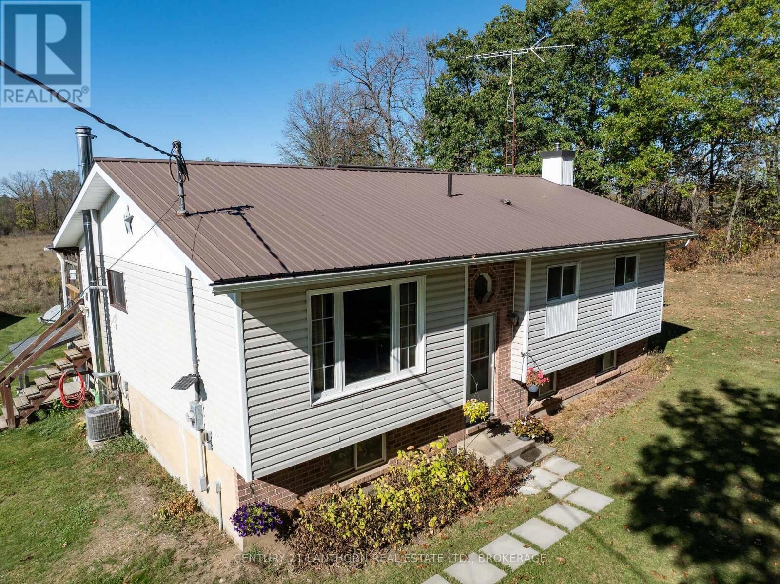 Property Photo: 895 Ninth Concession Road ON K0K 1Z0