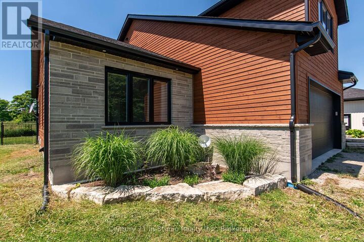 Property Photo:  67 Everett Road  ON N0H 2T0 