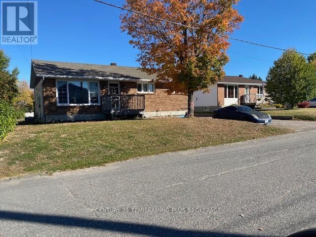 Property Photo:  44 Maple Street South  ON P0J 1R0 