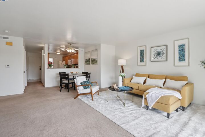 27949 Thornton Ct  Hayward CA 94544 photo