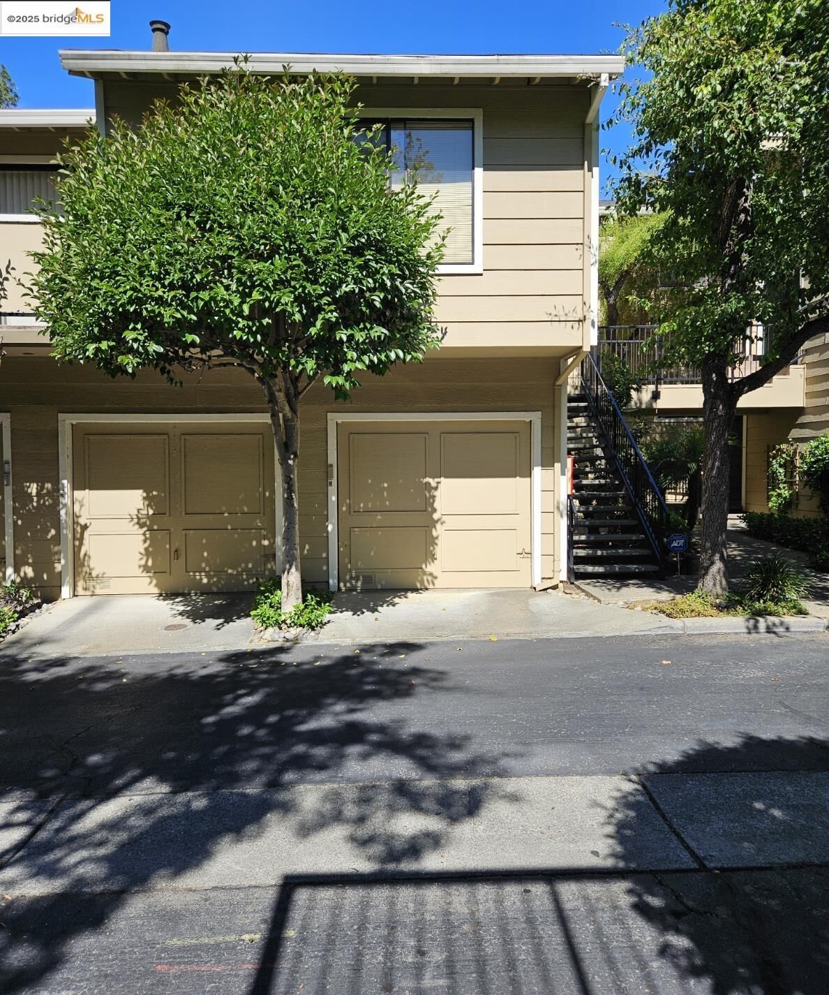 Property Photo:  2419 Saint Helena Dr 6  CA 94542 
