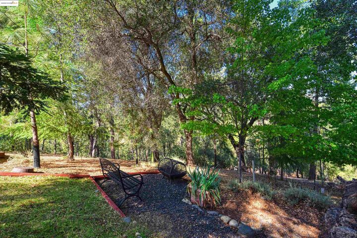 Property Photo: 20538 Nob Hill Cr CA 95321