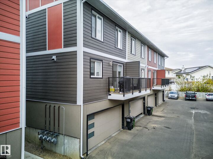 Property Photo:  9250 156 Avenue NW 16  AB T5Z 3N7 