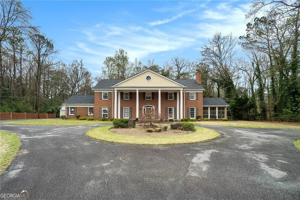 Property Photo:  3074 Cascade Road SW  GA 30311 