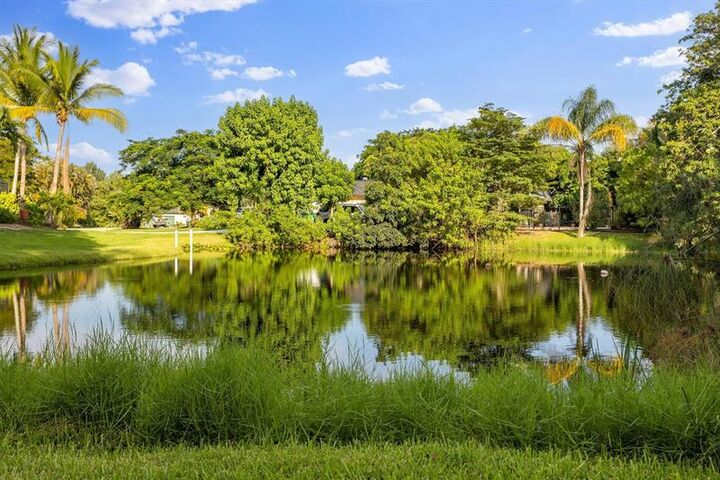 Property Photo:  4000 109th Ave  FL 33328