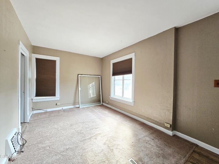 Property Photo:  616 F Avenue E  ND 58501 