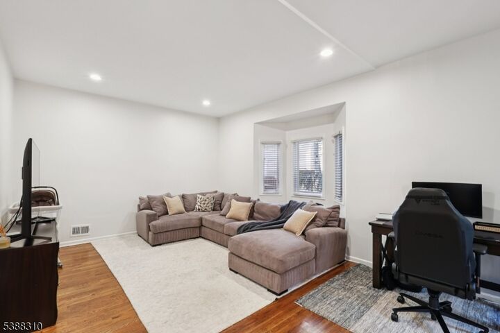 Property Photo: 80 Blackburne Ter NJ 07052