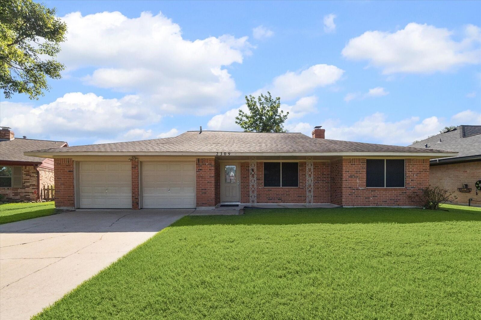 Property Photo: 2309 Fay Court TX 77536